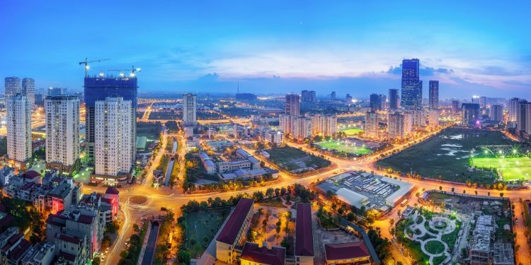 Hanoi works with international smart cities and business to build e-government and smart city by 2025